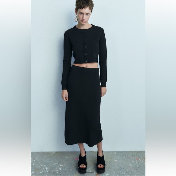 Zara Black High waisted Knit Midi Pencil Skirt elastic waistband Back Slit S NWT - Picture 6 of 16